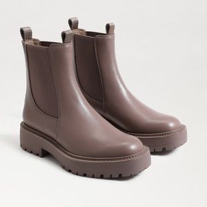 NIB Laguna Chelsea Boot Waterproof Leather in Chinchilla